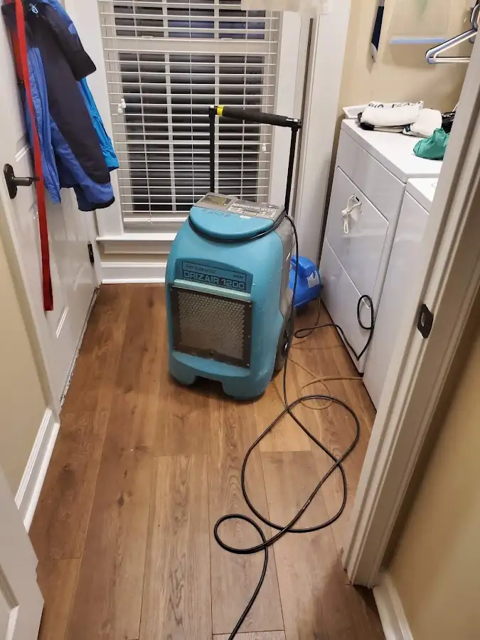 Commercial dehumidifier deployed for Crawl Space Restoration in Giddings